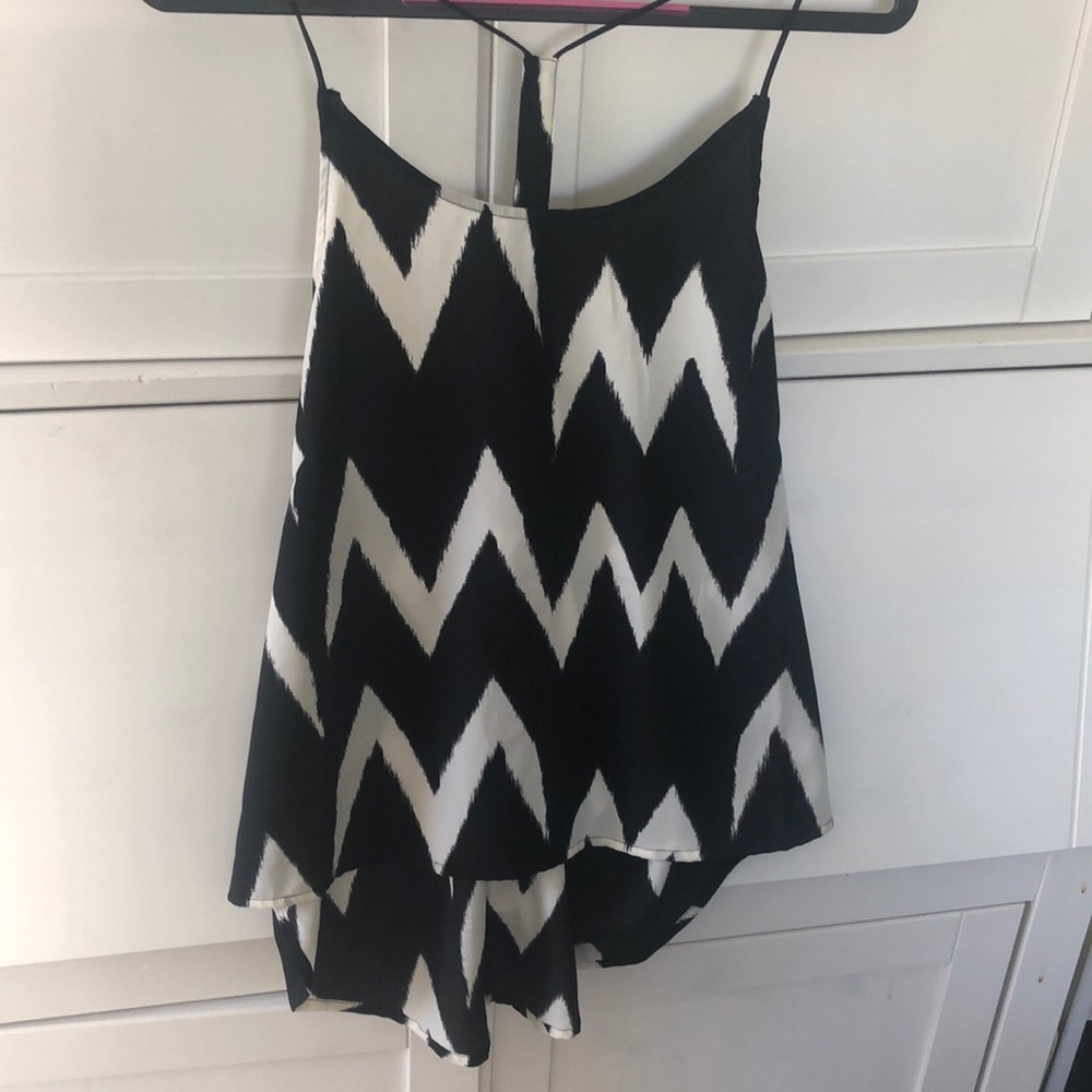 Two H&M Tanks - Picture 4 of 8